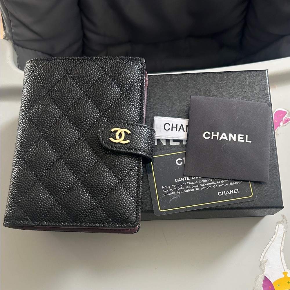 NIB Chanel Black Quilted large Card Holder /Crossbody with Gold Double c Logo
